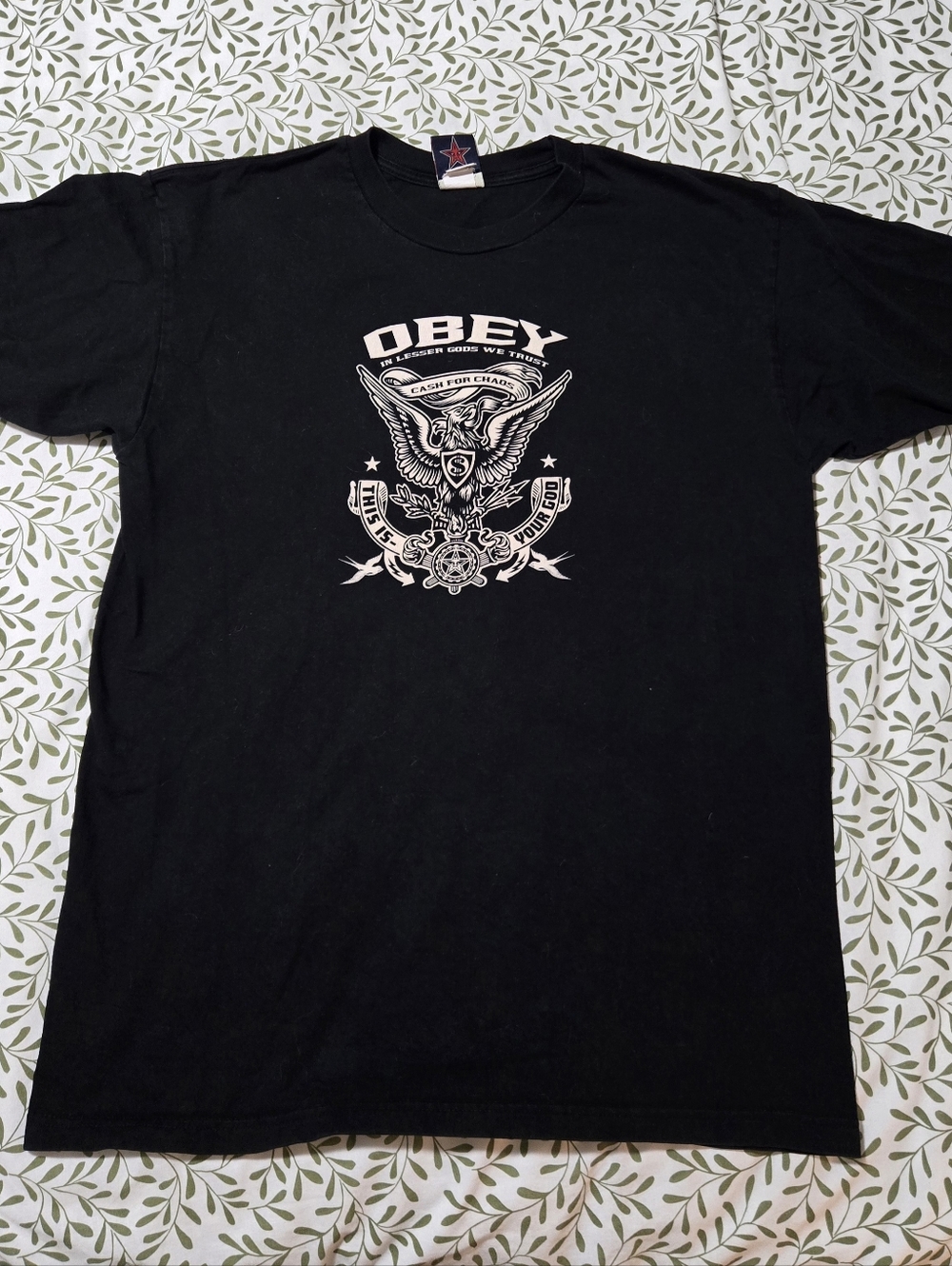 Vintage OBEY Shepard Fairey Cash For Chaos Eagle Graphic T-Shirt Size Large